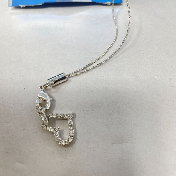 Avon Pave Heart Anywhere Charm Silver-Tone‎ Love Gift Box New - Picture 3 of 11